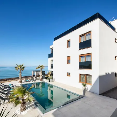 In With Sea View, Terrace, Air Conditioning, Wifi 5176-6 Appartamento Vir