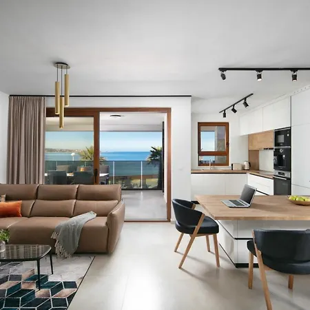 In With Sea View, Terrace, Air Conditioning, Wifi 5176-6 Appartamento